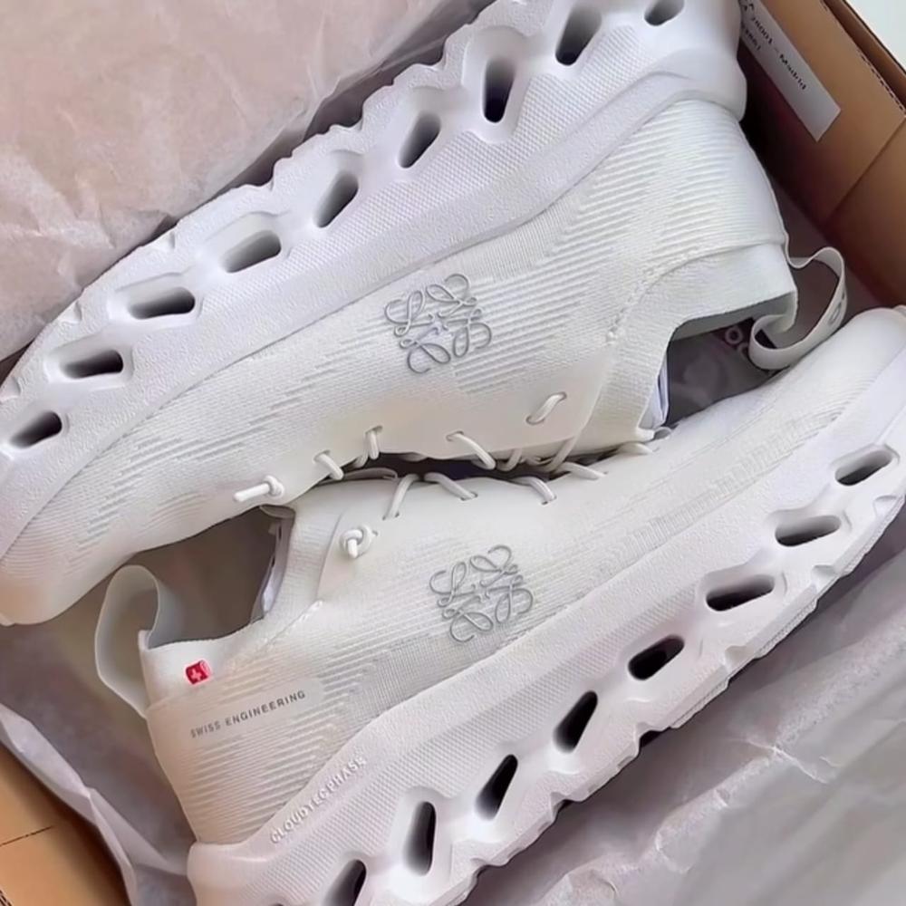 Loewe X On Cloudtilt 2.0