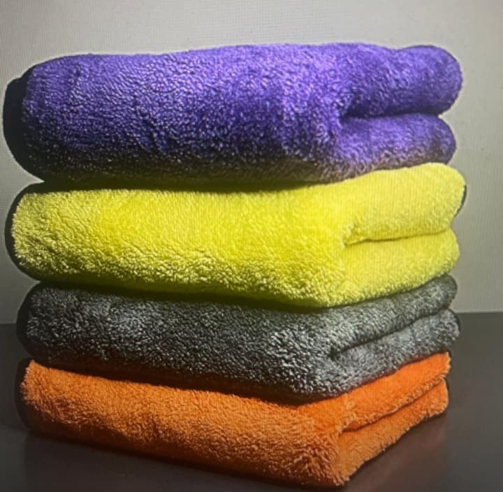 CORAL FLEECE 600 GSM DUAL COLOUR MICROFIBER