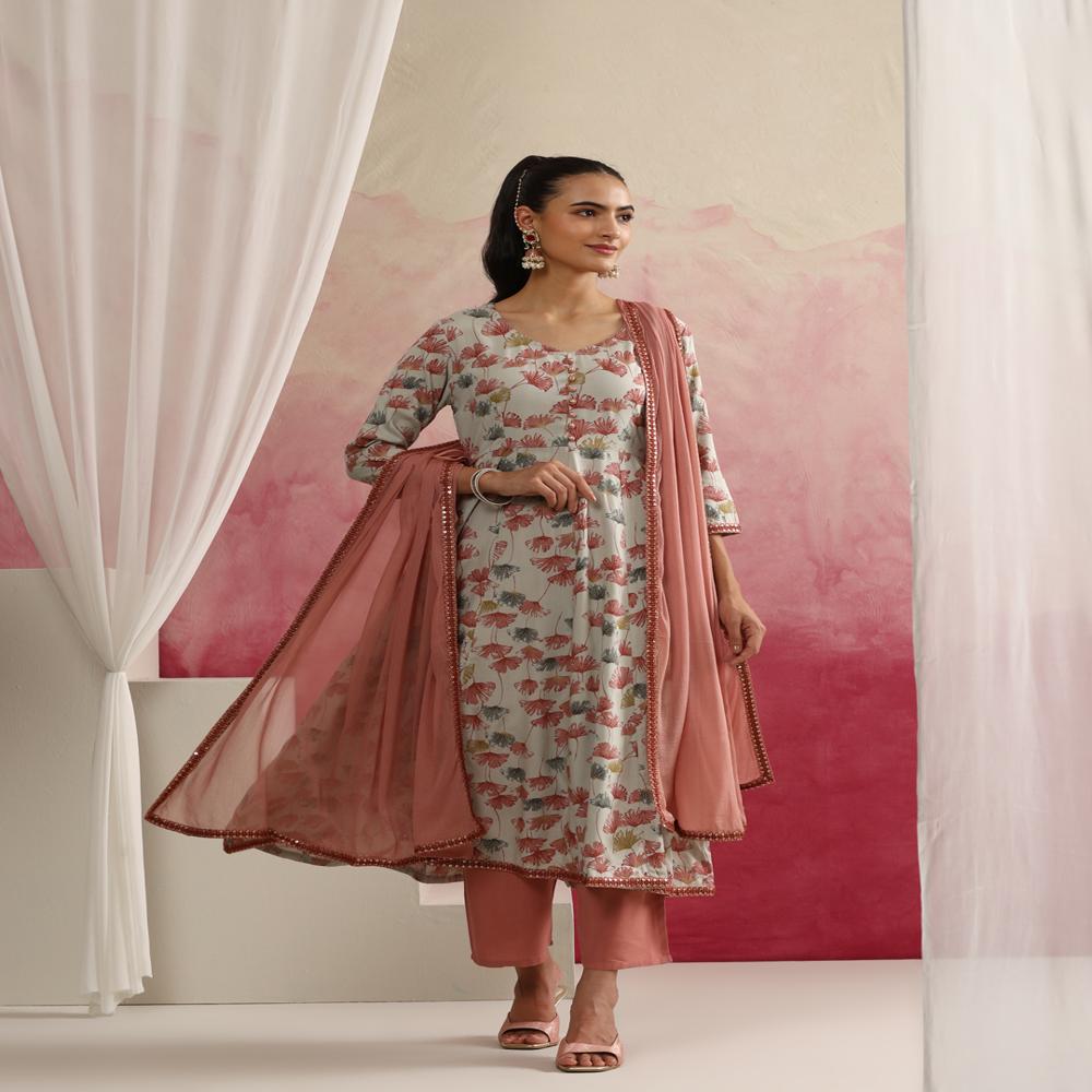 Floral Printed Empire Peach Kurta With Trouser & With Dupatta - Ethnic Region: Indian
