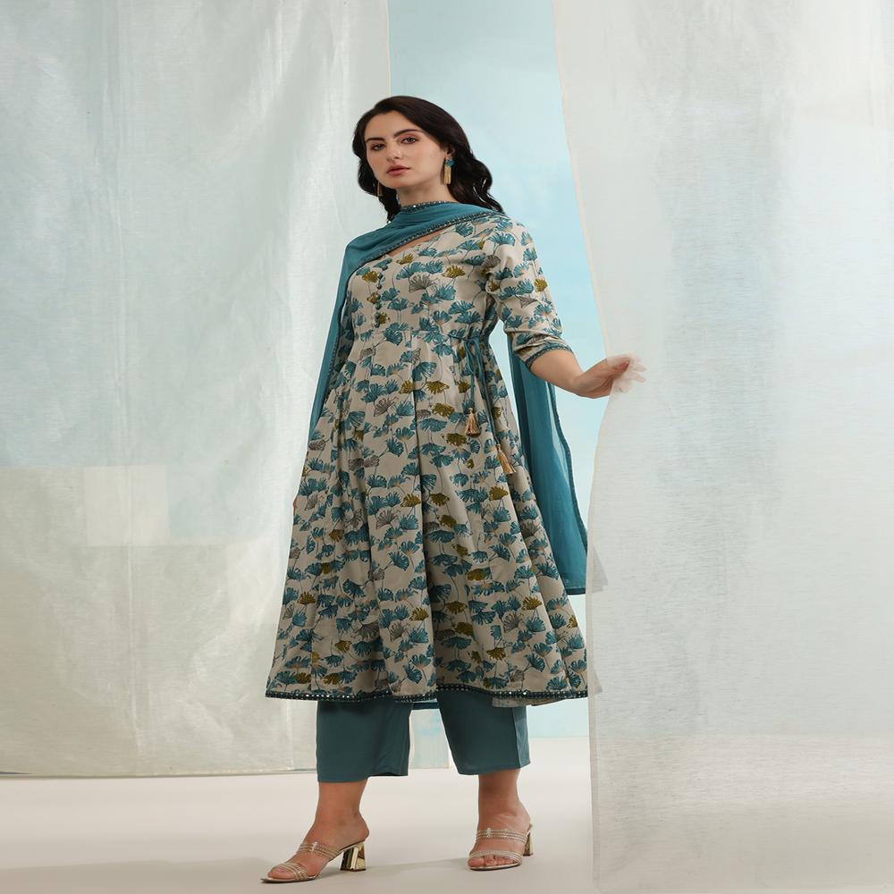 Floral Printed V-Neck Three-Quarter Sleeves Blue Kurta With Trousers & With Dupatta - Material: Rayon