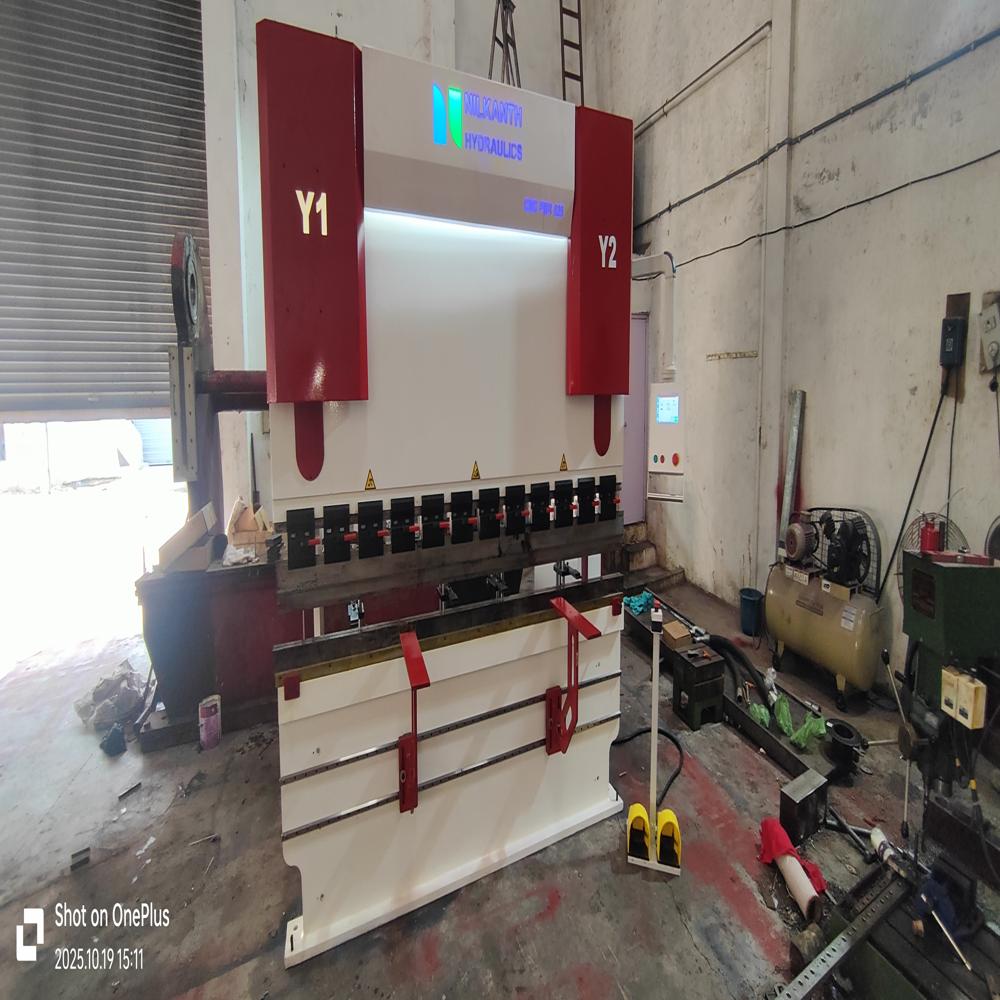 CNC Press Brake Machine