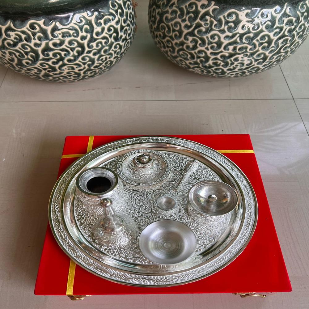 Silvery Shiny Pooja Thali Set With Toppers In Velvet Gift Box* - Color: Silver