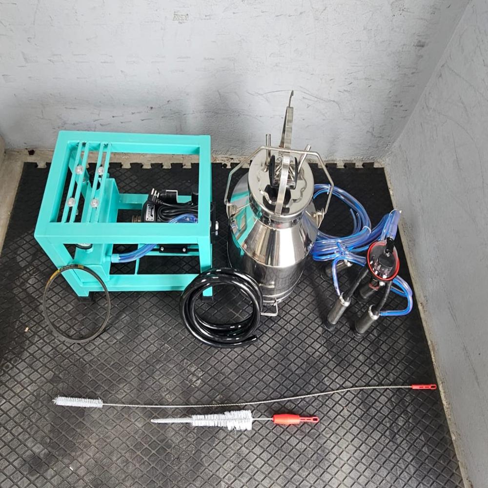 Milking Machine - Capacity: 11 Ltr
