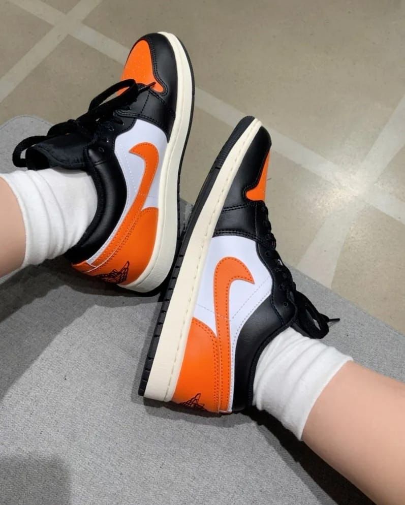 Air Jordan 1 Low Black Starfish White-Sail