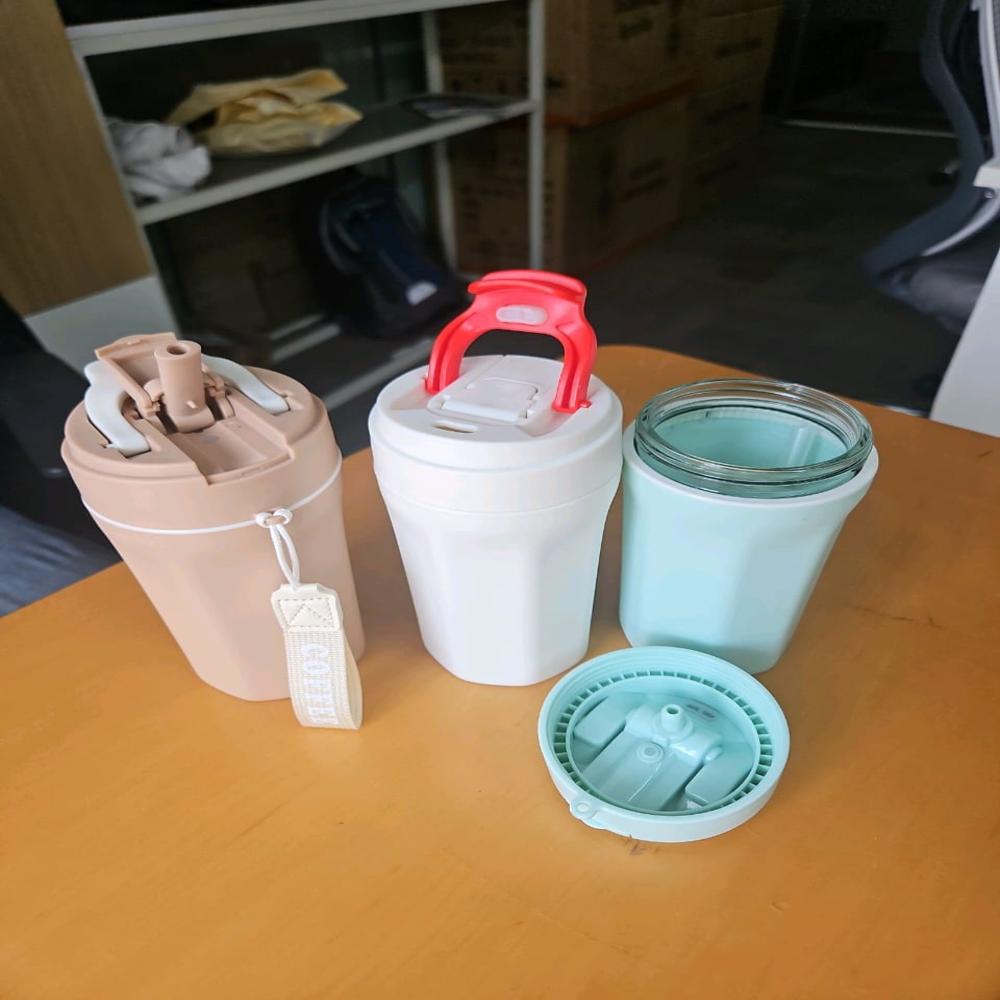 GLASS SIPPER WITH STRAW