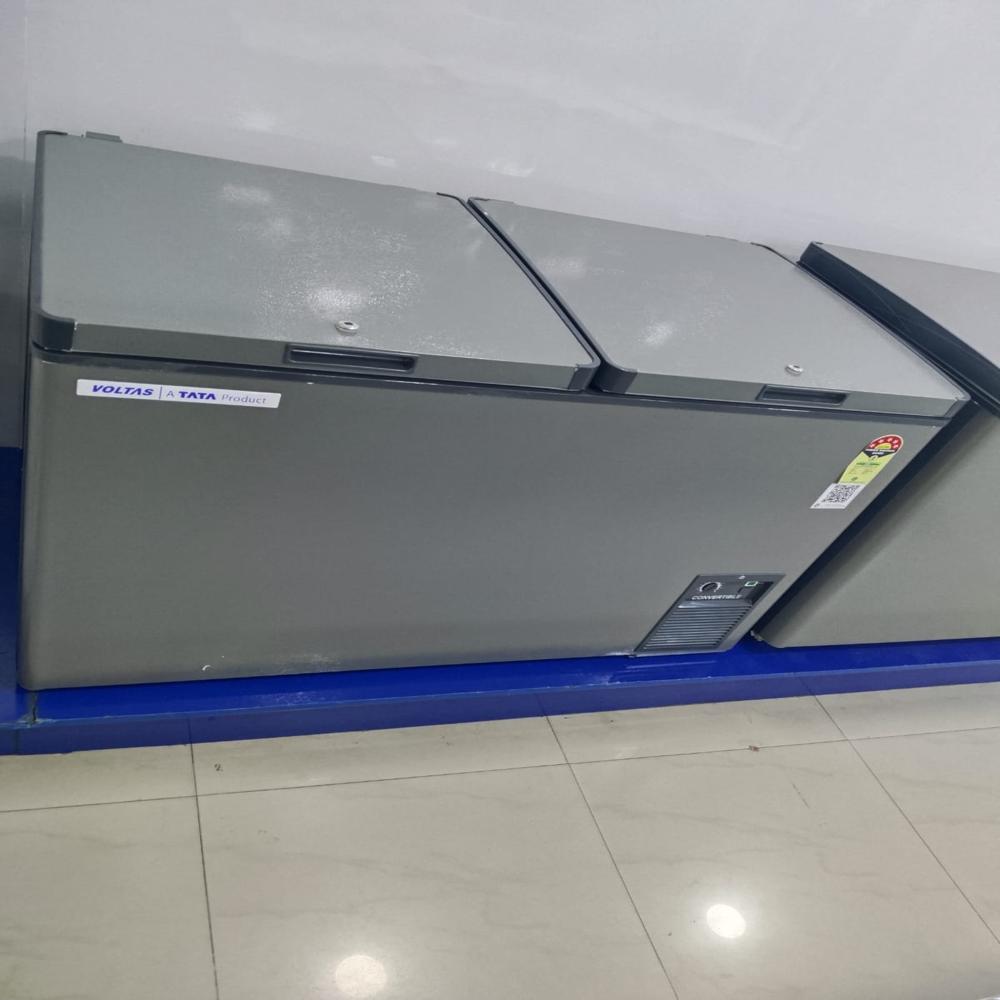 Voltas Deep Freezer Cvf320 - Capacity: 300 Ltr