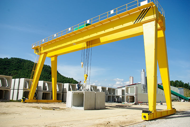 10 Ton Double Girder Goliath Crane - Crane Total Weight: 6000 Kilograms (kg)