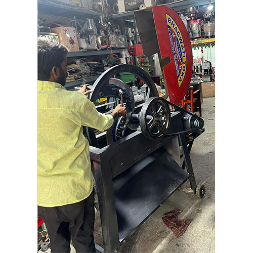 Reverse Gear Chaff Cutter Machine With Side Tray