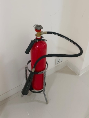 Water Mist Fire Extinguisher - Color: Red