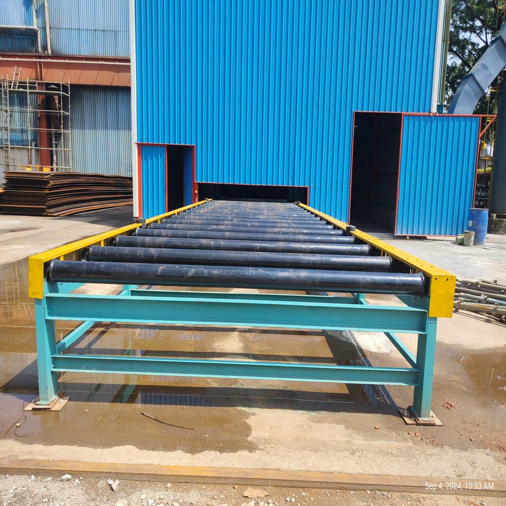 Roller Conveyor - Steel Frame, 1-10 Feet Length | Customizable Height, Load Capacity Up To 10 Ton, 440 Volt Electric Power