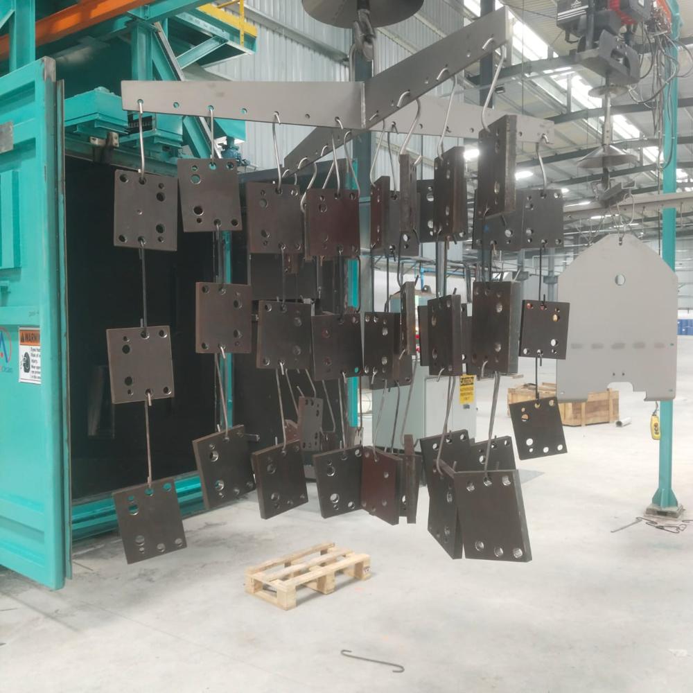 Customize Spinner Hanger Shot Blasting Machine