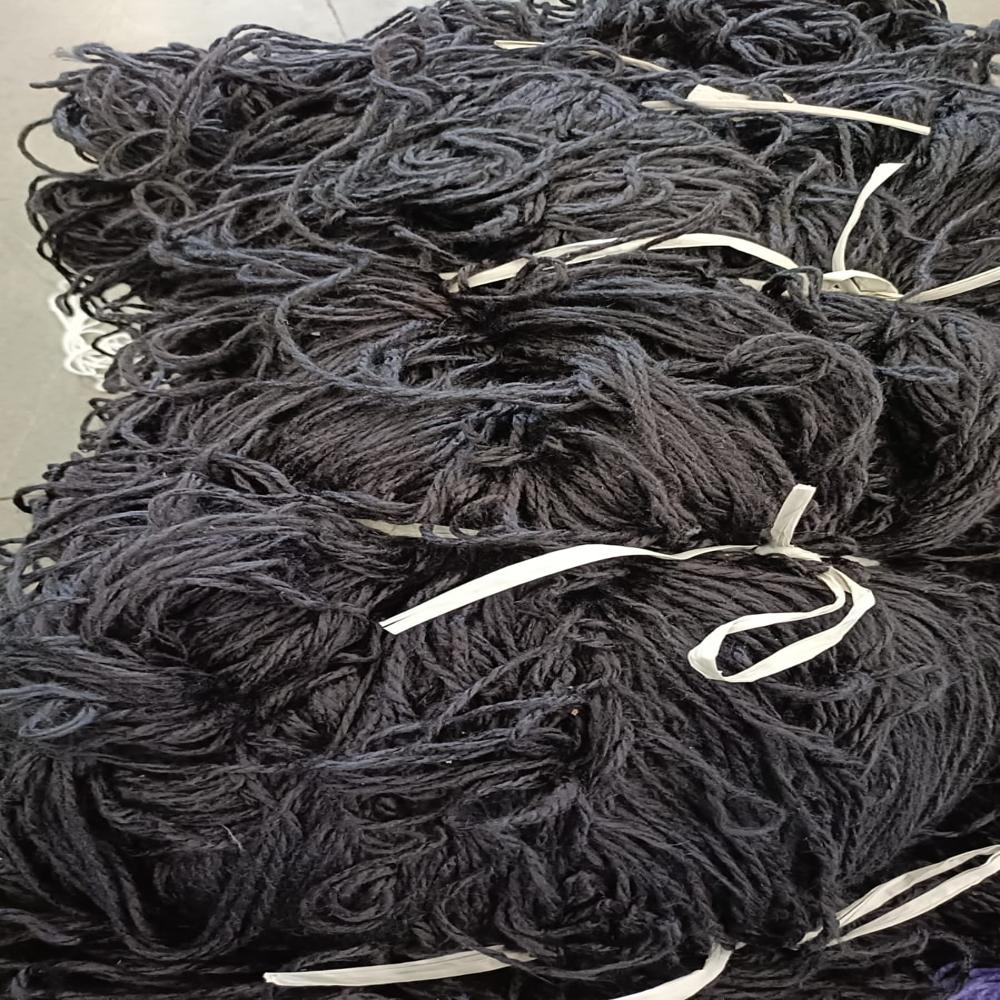 Mop Yarn - Attributes: Washable