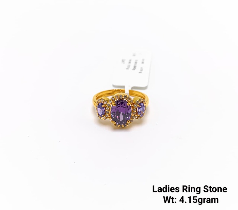 92 New Design Gold Ladies Ring Stone