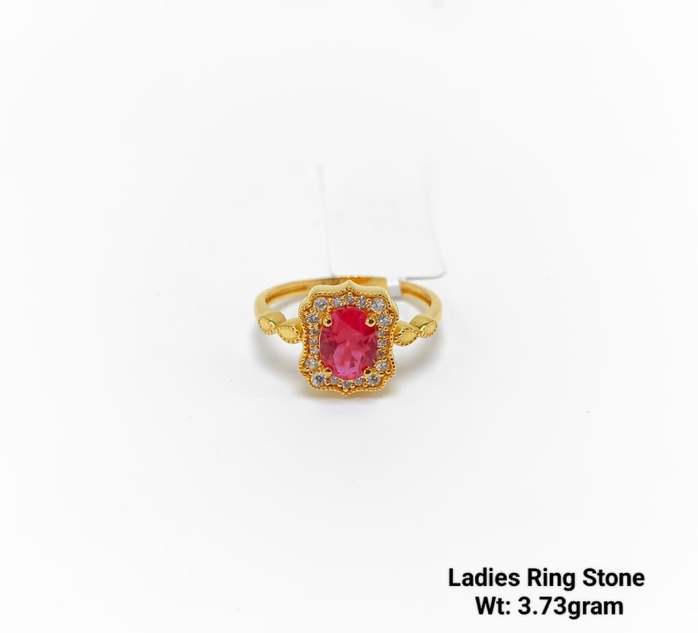 92 New Design Gold Ladies Ring Stone