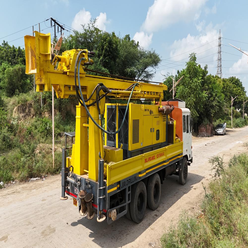 Solid 30 Truck Mounted Dthr Water Well Drilling Rig