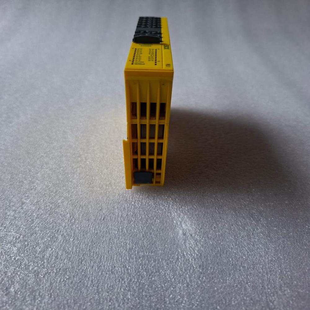 Sick Rly3-emss300 Safety Relay Sick Rly3-emss300 D-79183 Waldkirch - Frequency: 220/440 Hertz (Hz)