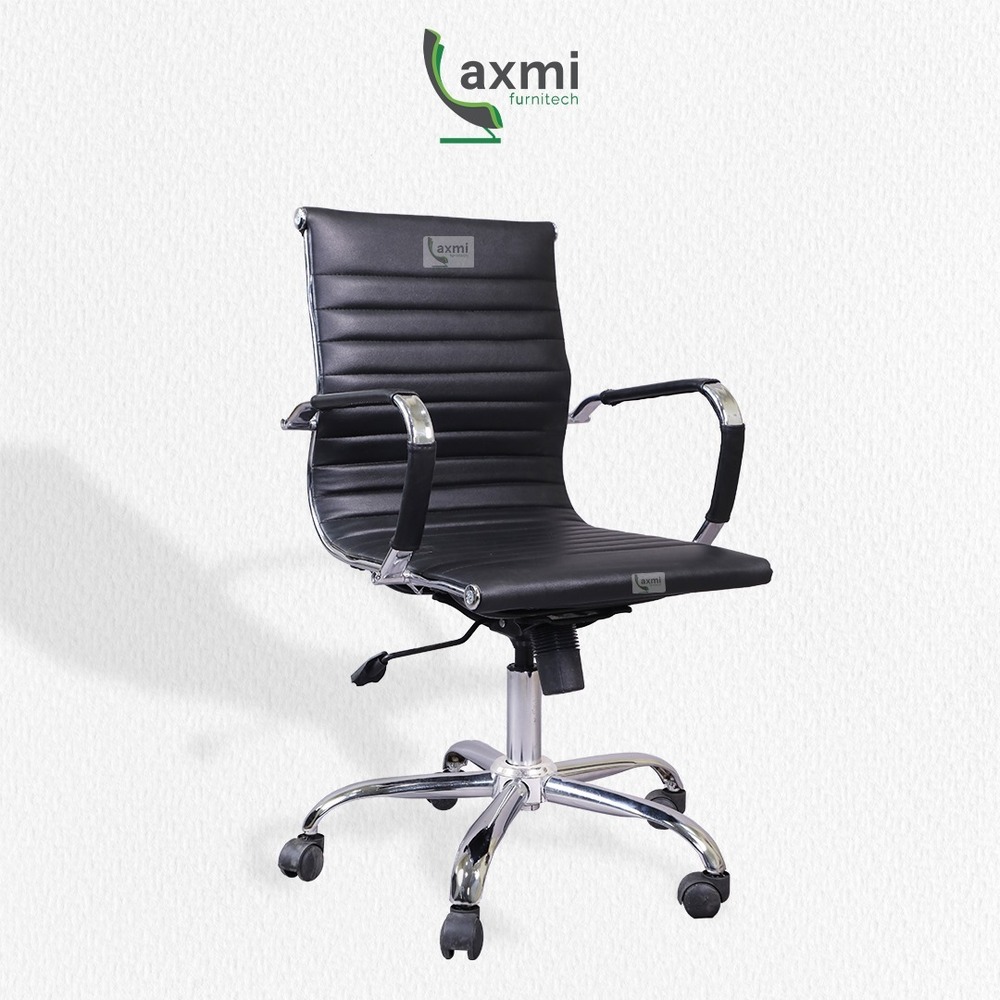 L-02 Office Chair - Color: Black