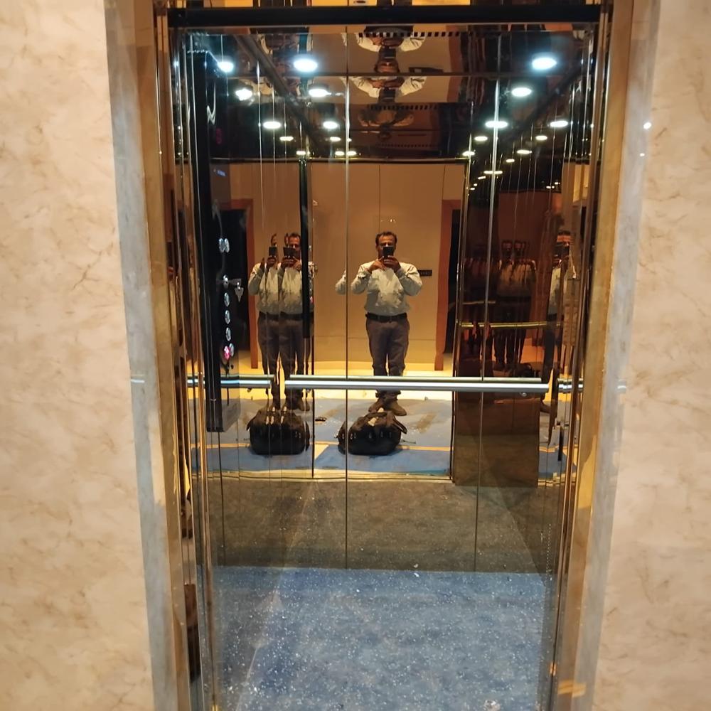 Hydraulic Glass Lift - Material: Steel