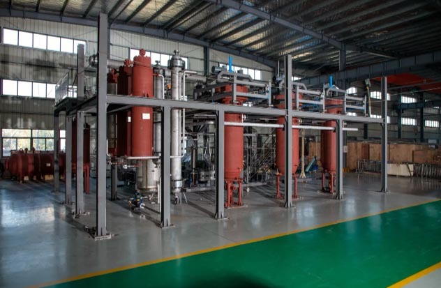 Supercritical Co2 Extraction Machine - Color: Grey