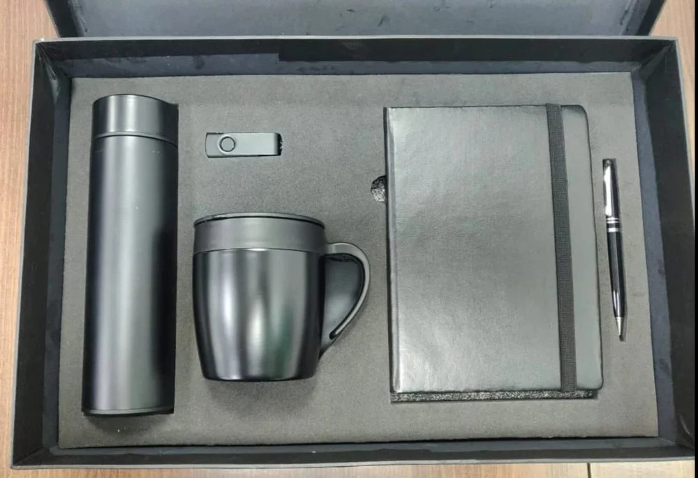 Employee Joining Kit - Color: Black