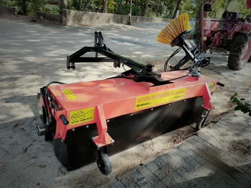 Tractor Mounted Road Sweeper Machine - Capacity: 500 L Ltr