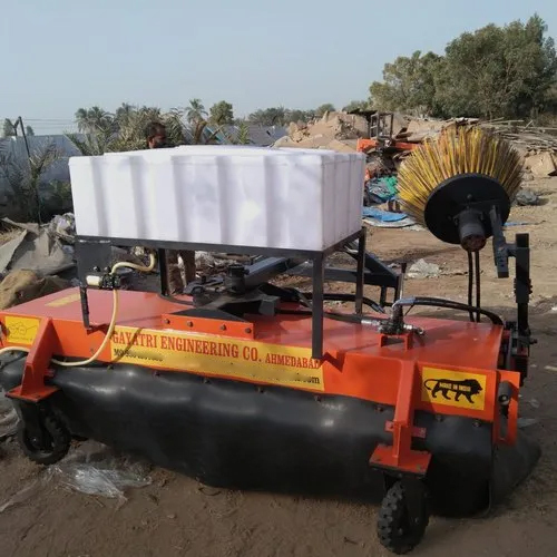 Mild Steel Road Sweeper Machine