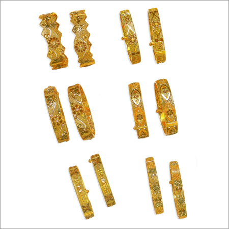 प्राचीन सोने की चूड़ियाँ