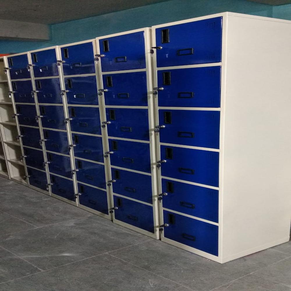 Duly Powder Coated Industrial Locker