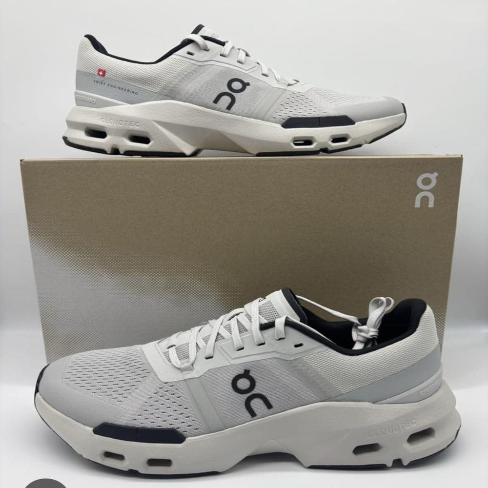 On Running Cloudpulse Running Shoes Wolf Black