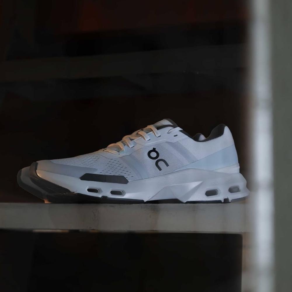 On Running Cloudpulse Running Shoes Wolf Black