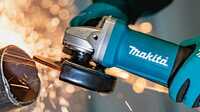 Makita Angle Grinder - Application: Industrial