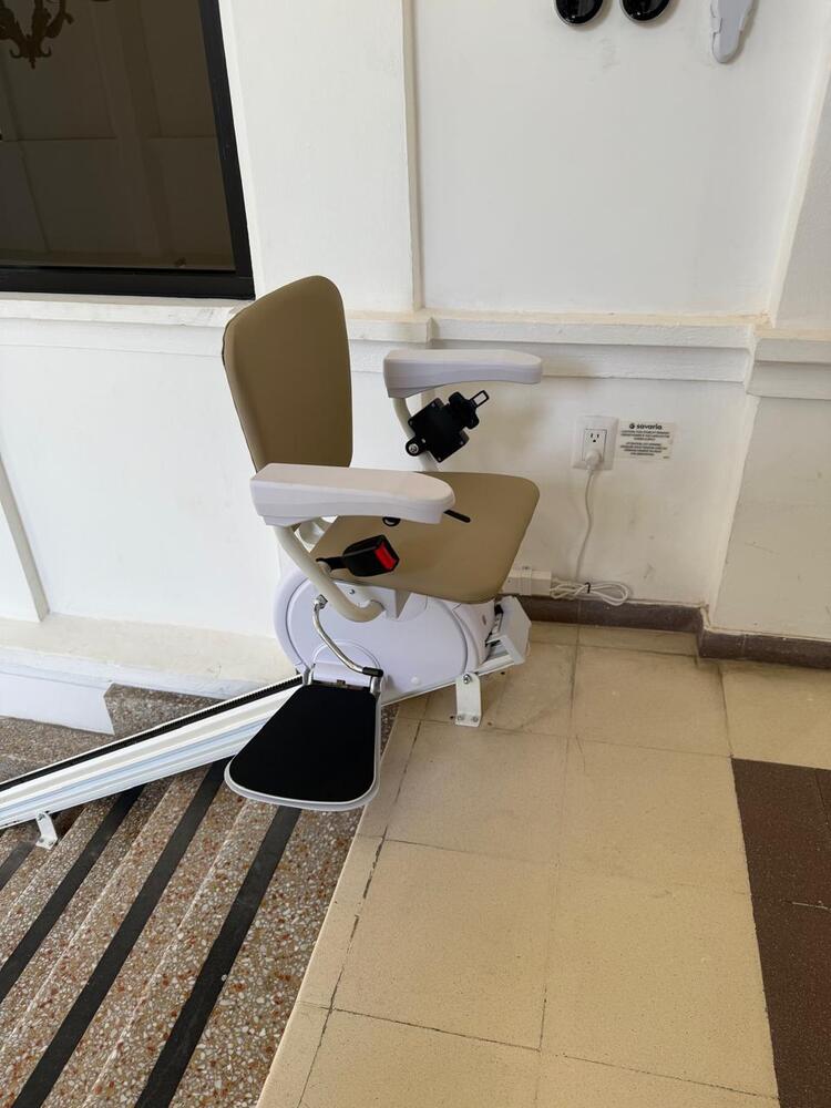 Chairlift For The Narrowest Stairs