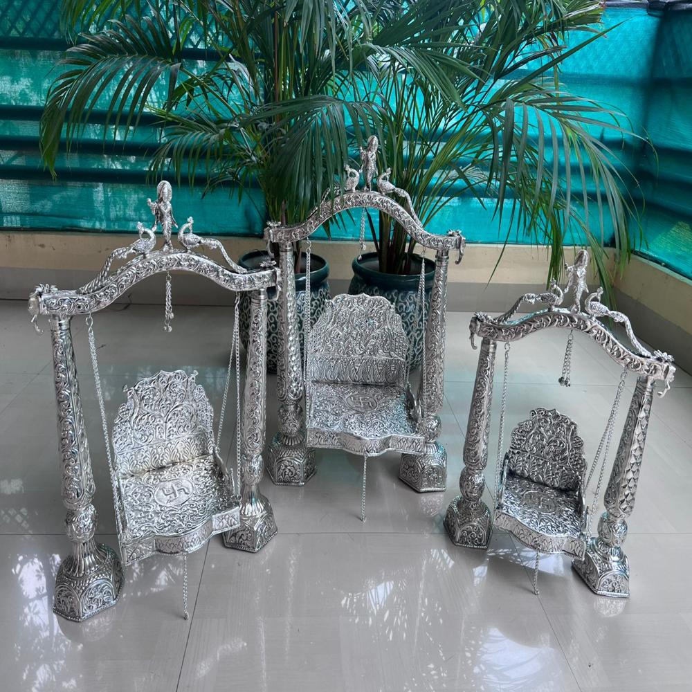 Krishna Jhula - Color: Silver