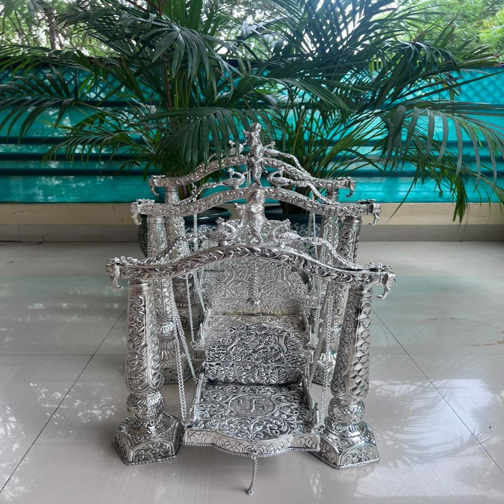 Krishna Jhula - Color: Silver