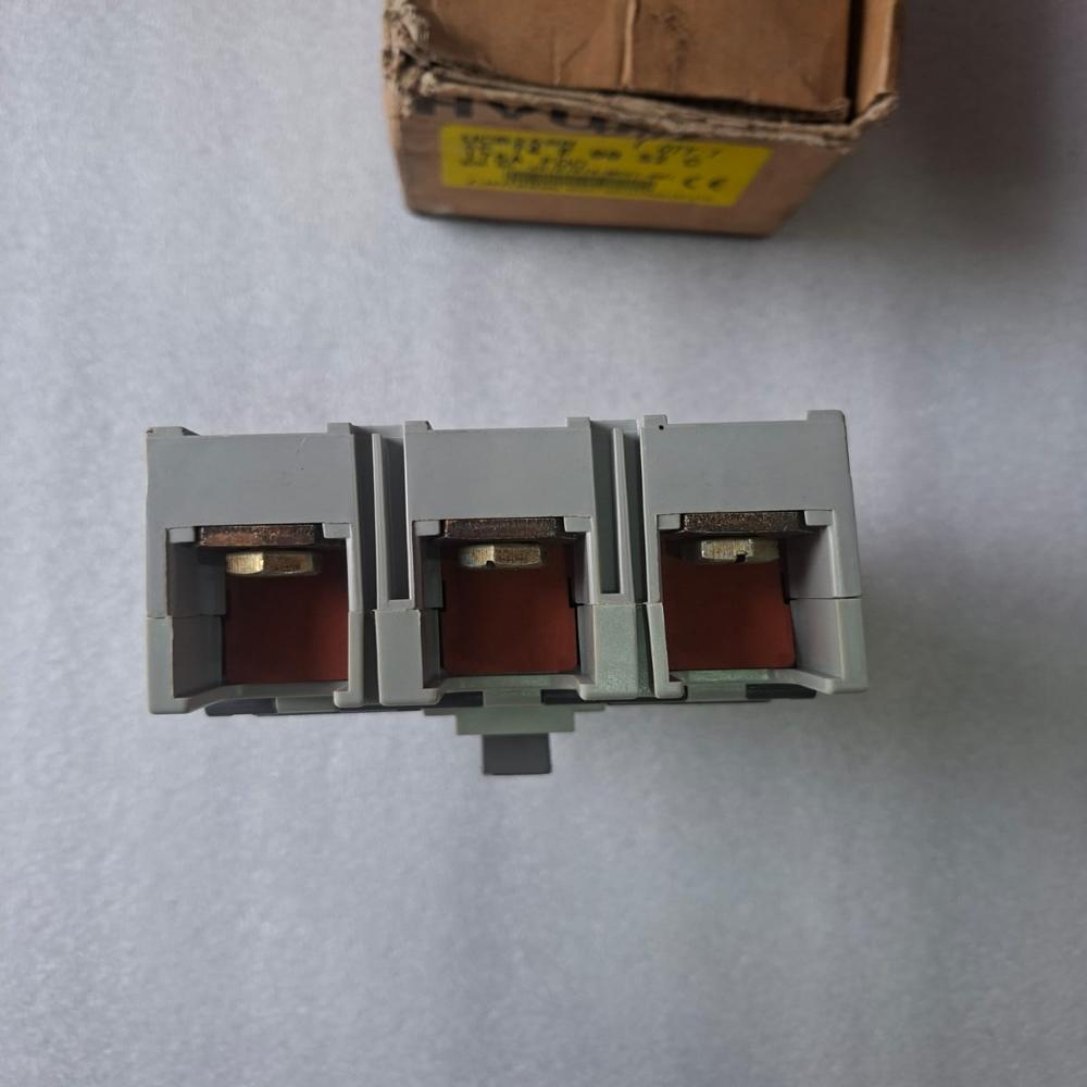 HYUNDAI UCB 250N MOLDED CASE CIRCUIT BREAKER 175A 3P MCCB HYUNDAI 175A 440V/35KA