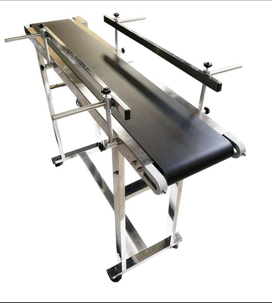 Conveyor Belt Machine - Color: Black