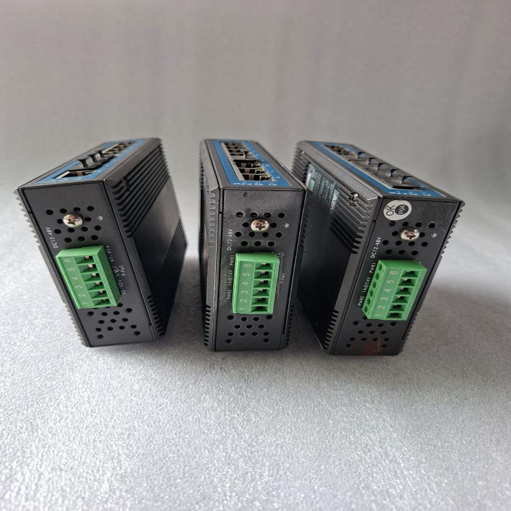 ADVANTECH EKI-2528 8-PORT INDUSTRIAL UNMANAGED ETHERNET SWITCH