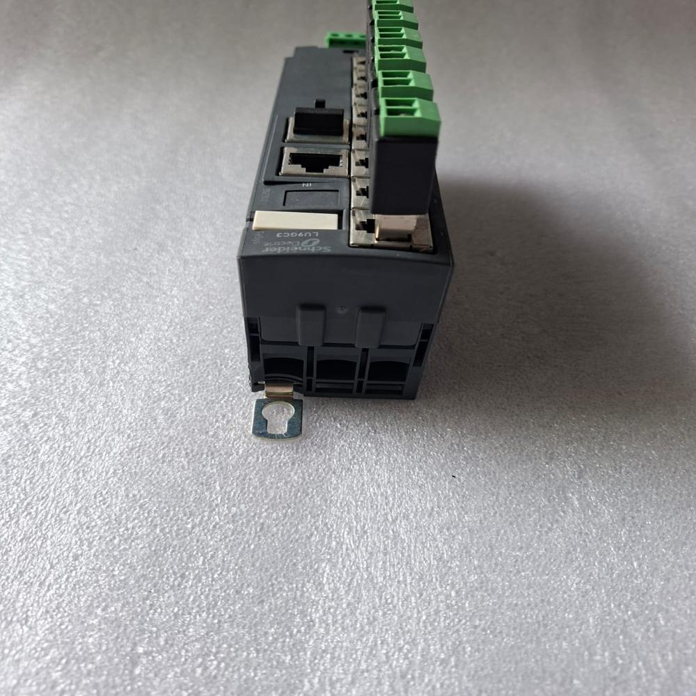 SCHNEIDER LU9GC3 MODBUS SPLITTER COMMUNICATION MODULE