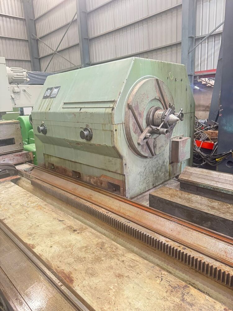 Roll Grinding Machine