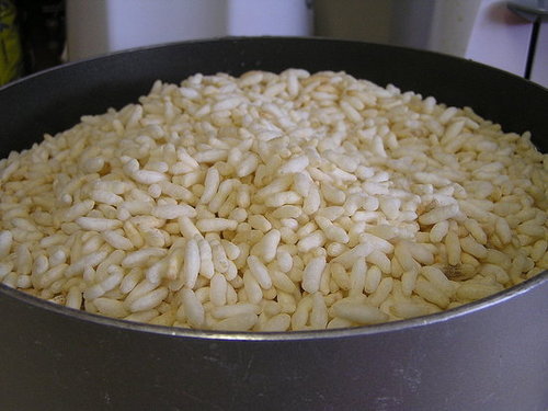 पफ्ड राइस