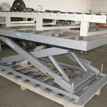 Vertical Hoist And Pallet Lifter Conveyor