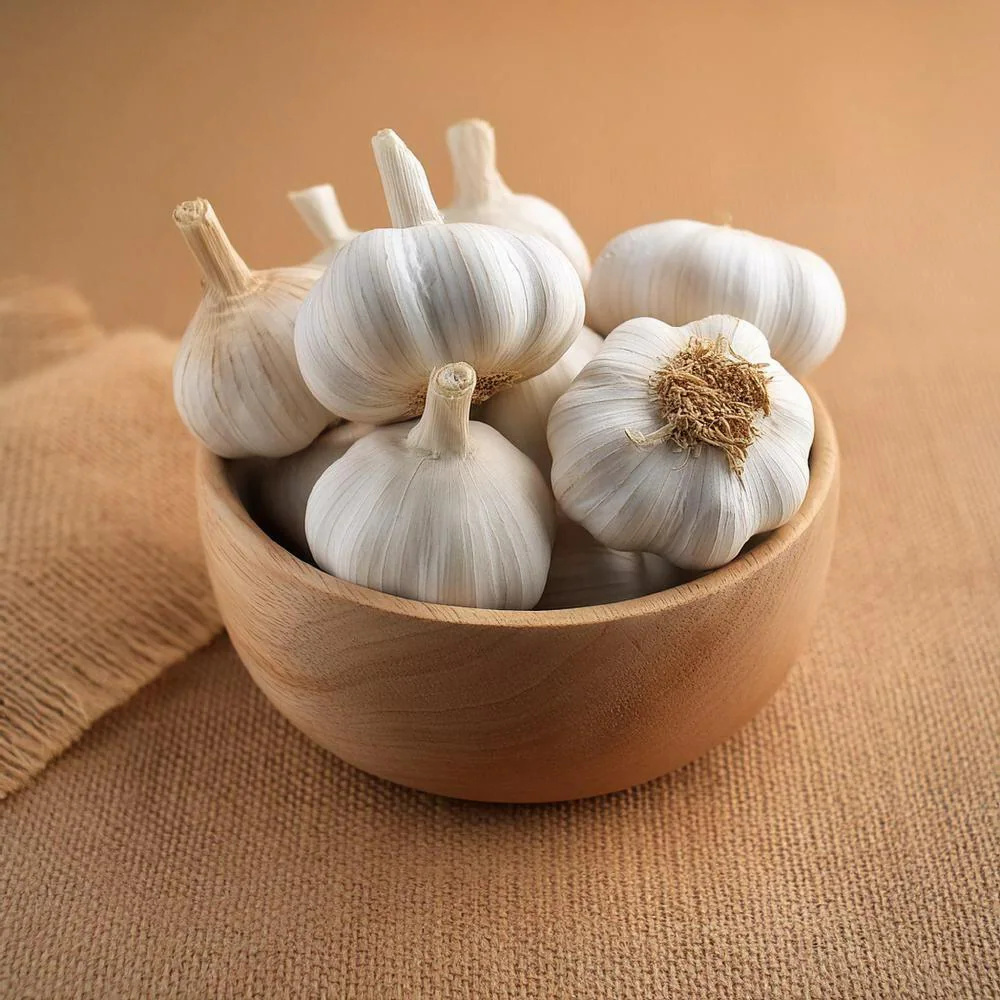 Fresh White Garlic - Preserving Compound: Chemical Preservatives As Per Norms