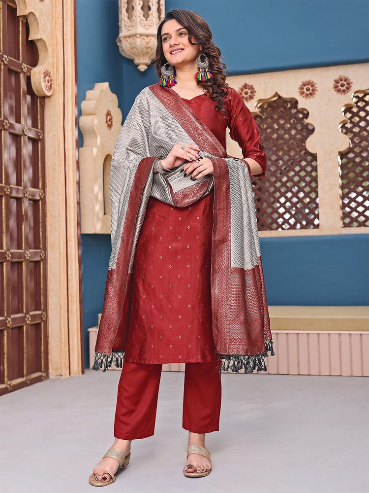 Women Jacquard Silk Kurta Pant Dupatta Set