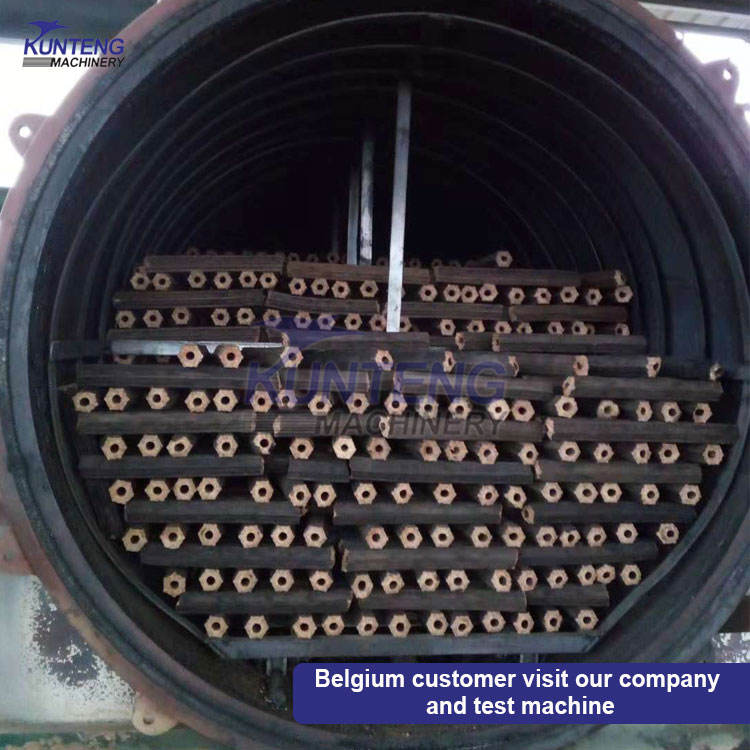 High temperature horizontal coconut shell charcoal making machine charcoal carbonization equipment furnace