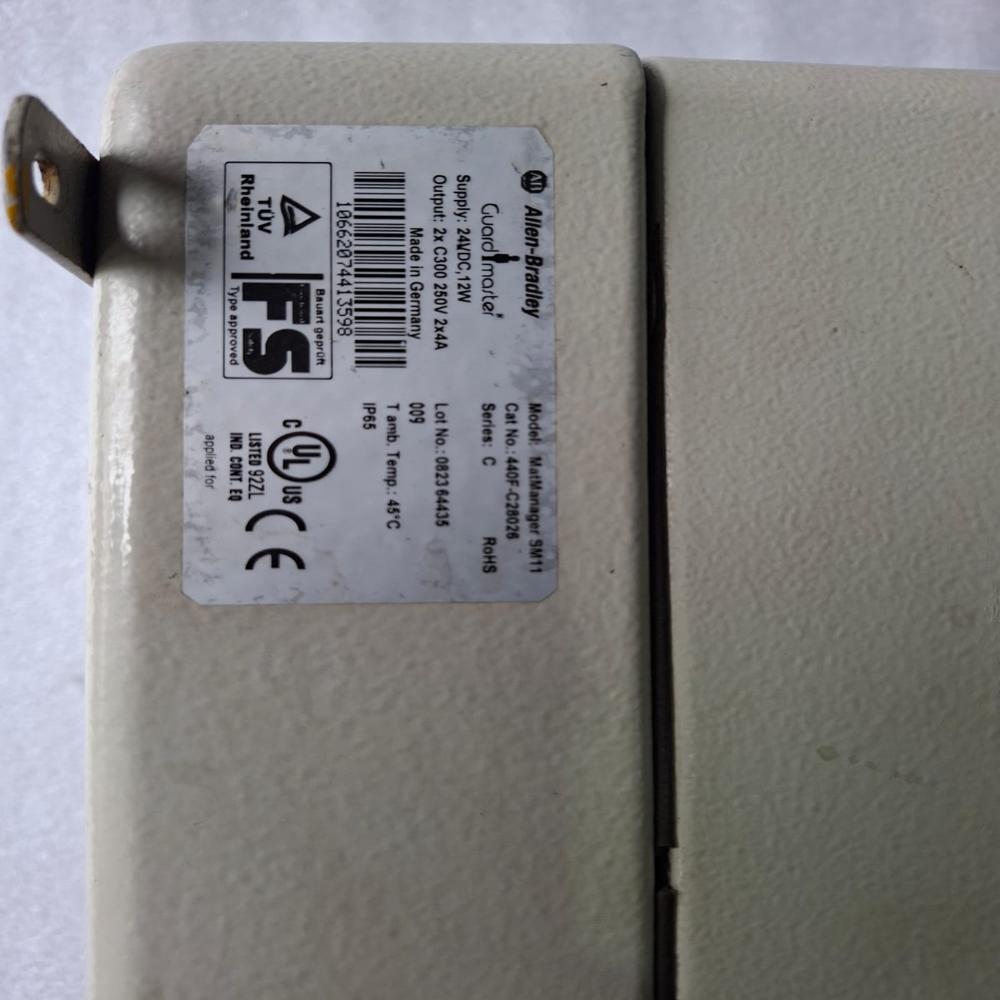 Allen-Bradley MatManager SM11 440F-C28026 Mat Controller