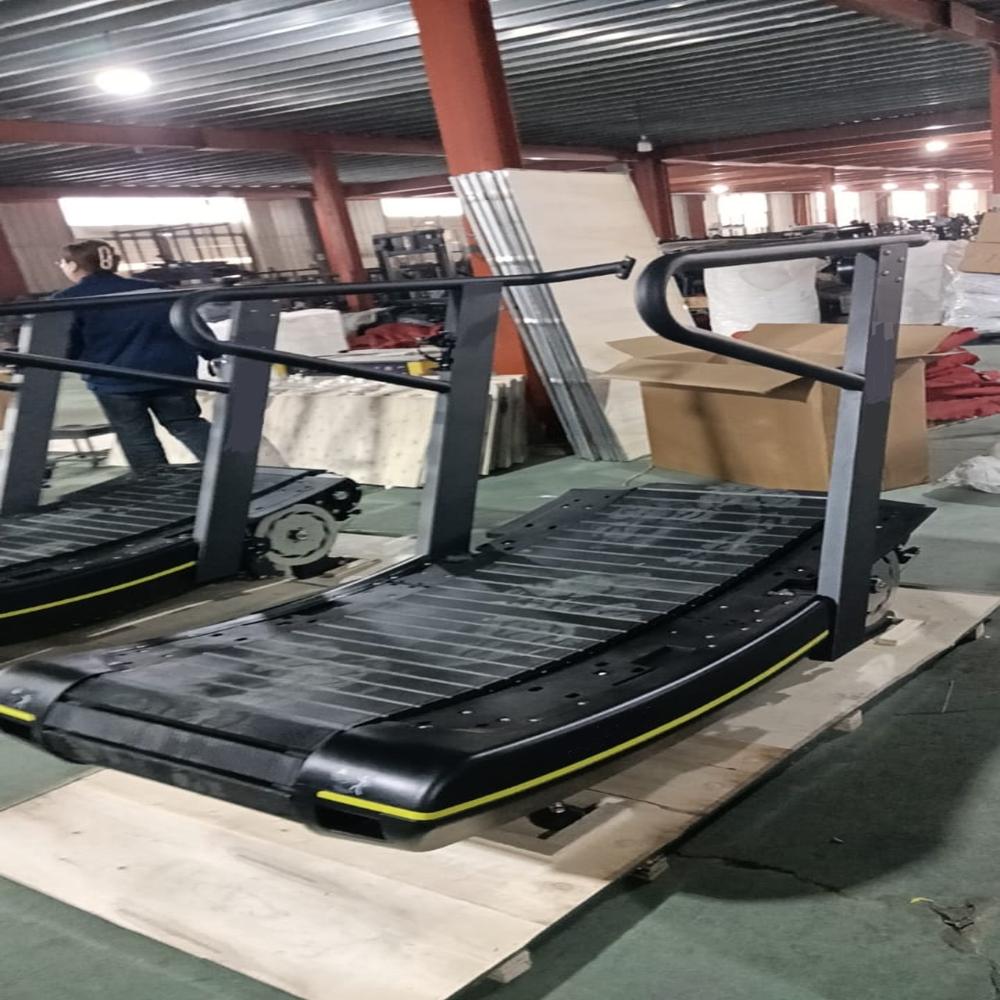 CURVED-100S Commercial Curved Treadmill