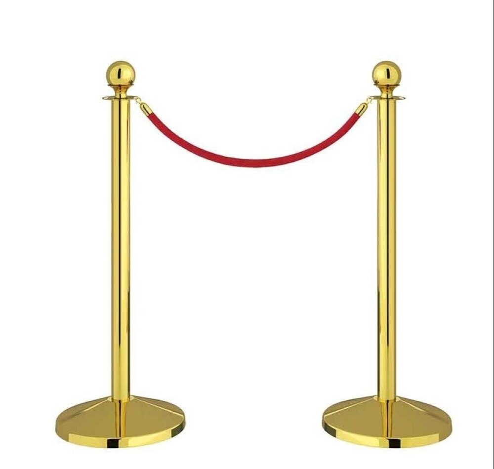 Golden Queue Manager Barricade With Red Velvet Rope