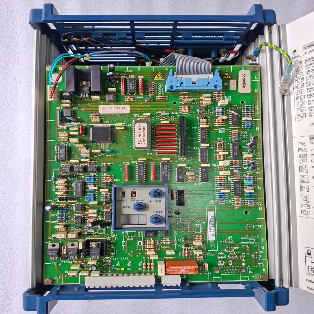 Telemecanique Atv452vu55n Altivar Drive Atv452vu55n - Application: Industrial