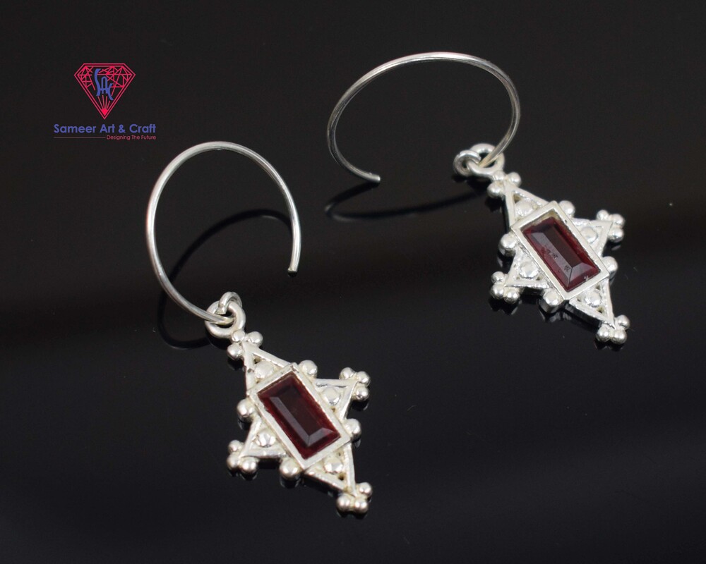 Cubic Zirconia Earring 925 Sterling Silver Fashionable Rectangle Shape