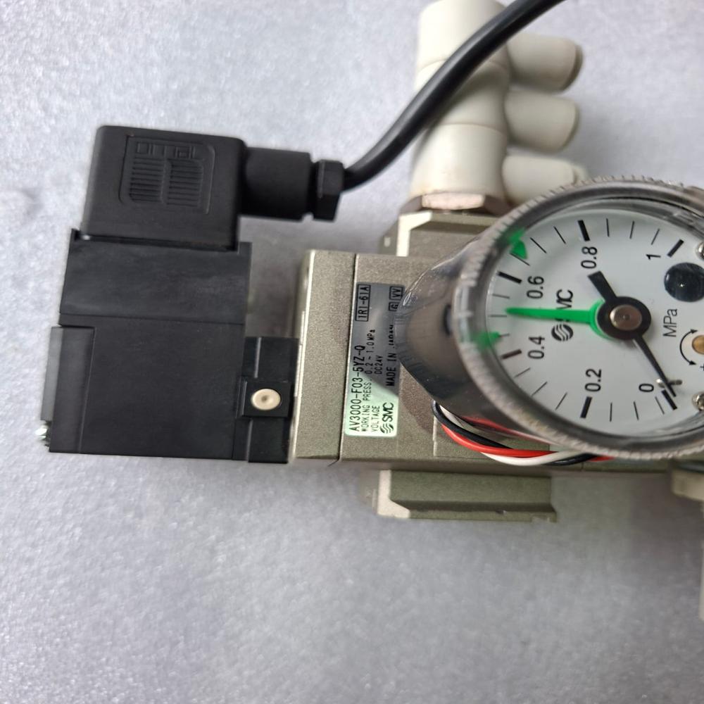 SMC FILTER REGULATOR W/ VALVE AV3000-F03-5YZ-Q SMC